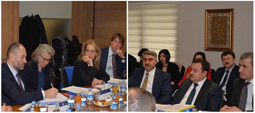 Fundir með tyrkneskum stjórnvöldum vegna neyðarlaga