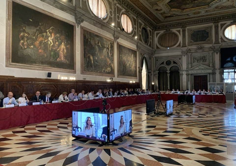 Takmörkun á félagafrelsi í Serbneska lýðveldinu